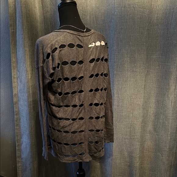 Central Park West Gray Relaxed Long Sleeve Blouse - Picture 3 of 4